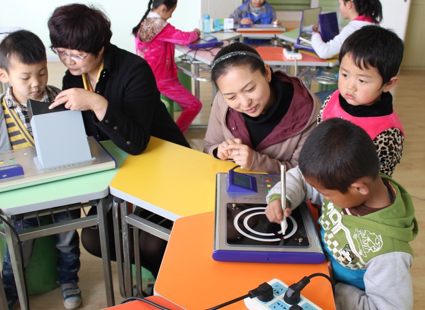 关爱服刑在教、刑释解教人员未成年子女示范项目心理测评