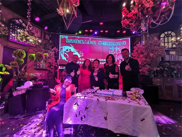 倾情残疾人事业