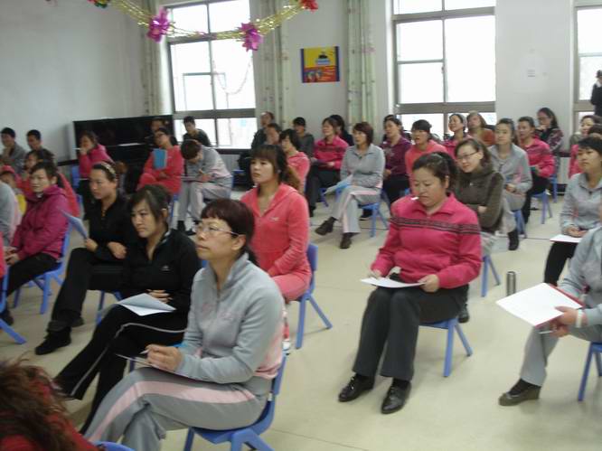 乐平心理走进机关幼儿园