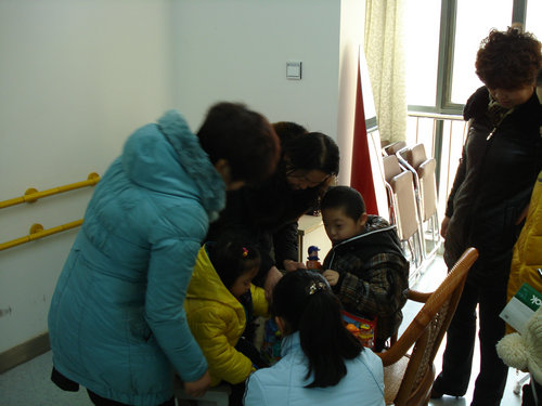 乐平心理关注自闭症儿童